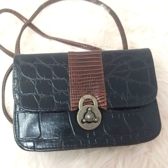 Cute Crossbody Bag w/Unique Closure Faux Leather - Picture 1 of 11